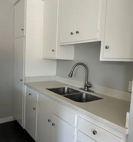 12766 Pacific Ave #5 — Photo 5