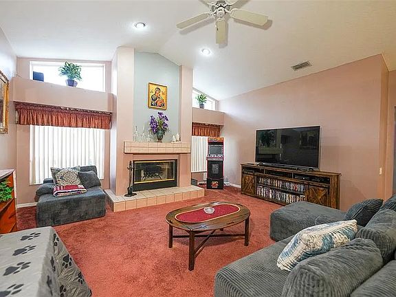 3rd image of 7340 Flyway Dr