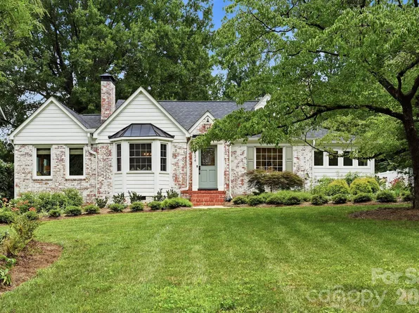 3134 Country Club Dr, Charlotte, NC 28205