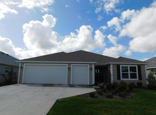 494 Delfin Rd, The Villages, FL 32163