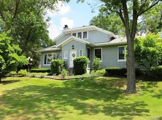 208 Glen Rd, Saint Louis, MO 63119