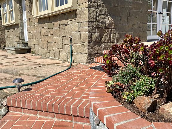 steps to the house