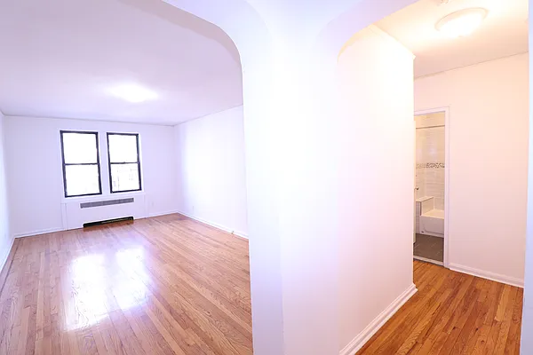 Rented by Kian Realty | media 1