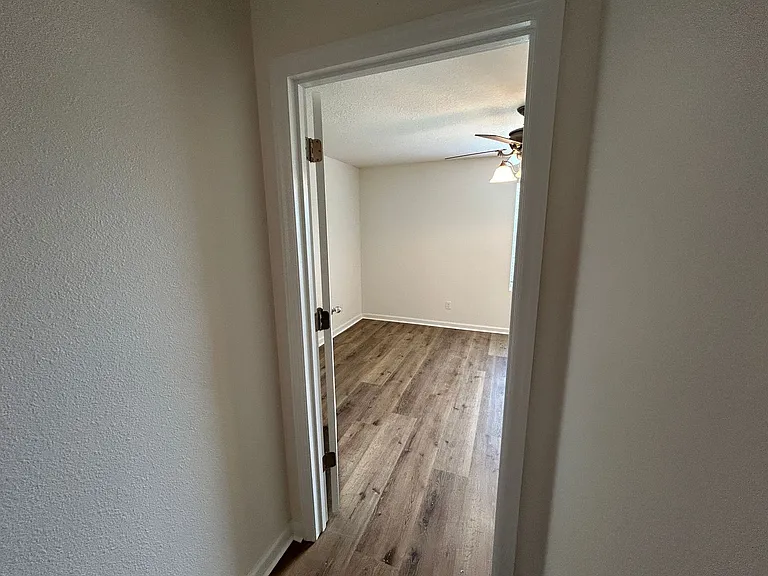 2700 Revolution St #103 — Photo 47