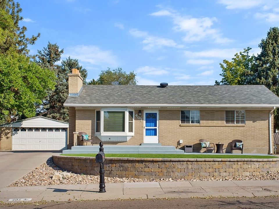 1st image of 407 E Bridlewood Dr