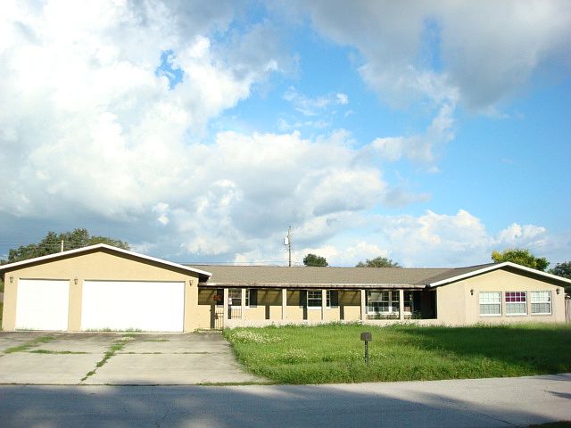 1st image of 1705 Thomas Dr