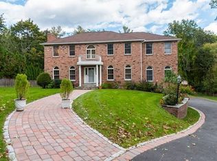 300 Clark Rd, Lowell, MA 01852