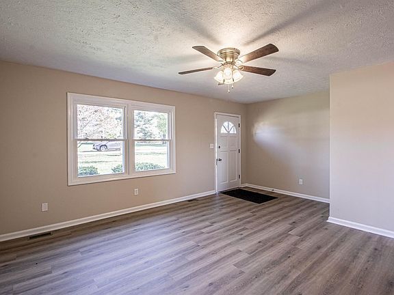 5th image of 1115 Tammy Dr