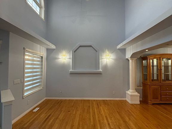 5th image of 439 Taracove Estate Dr NE