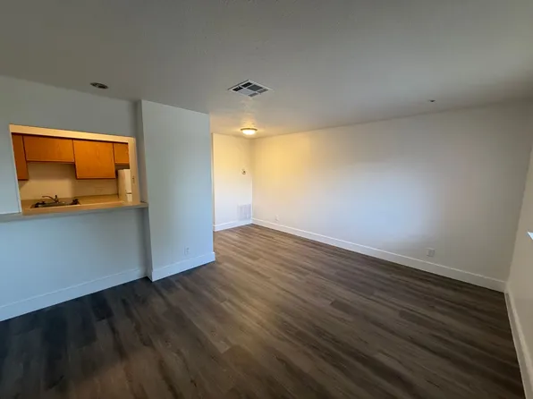 1400 Lake Avenue