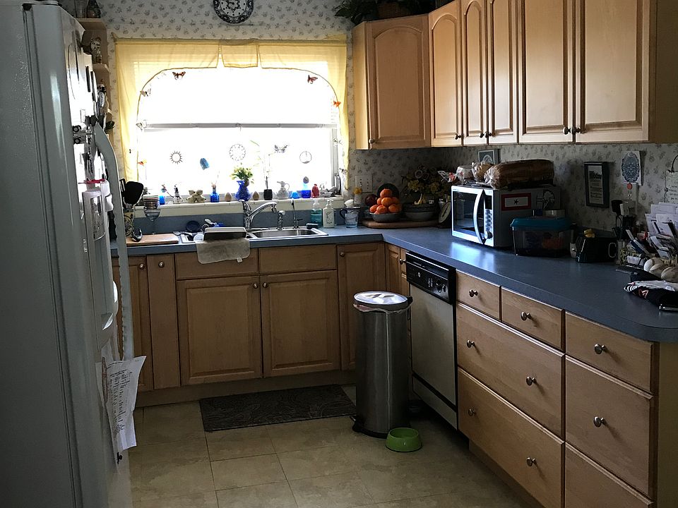 1st image of 2439 Nassau St