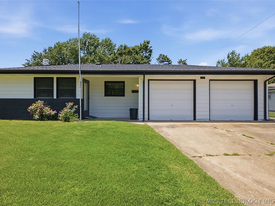 1st image of 501 Warwick Dr