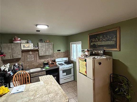 4th image of 4411 E 16th St