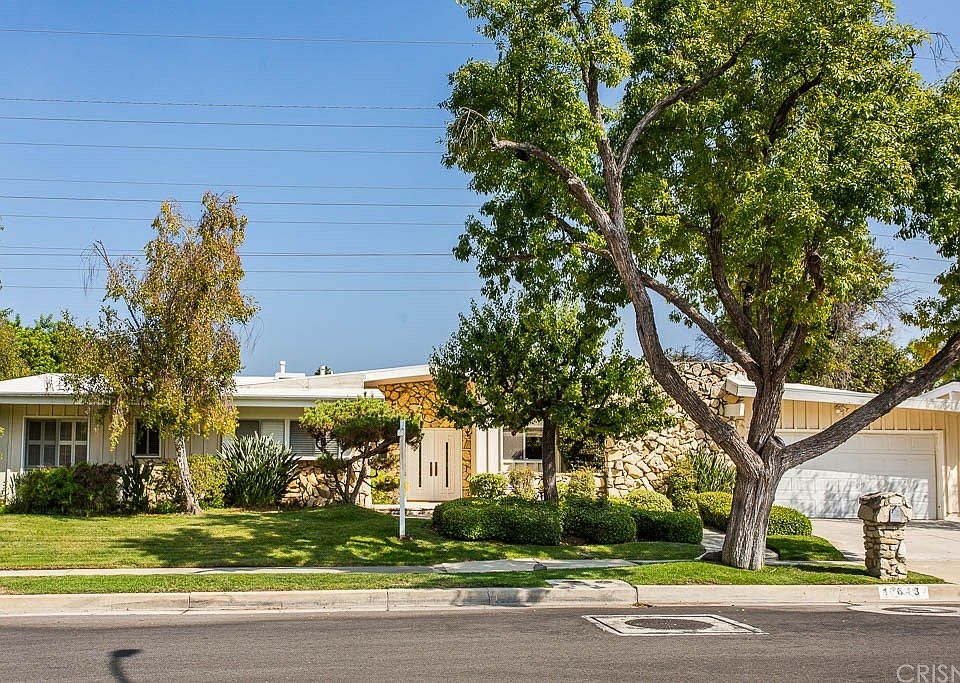 1st image of 18643 Palomino Dr