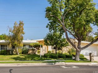 18643 Palomino Dr, Tarzana, CA 91356