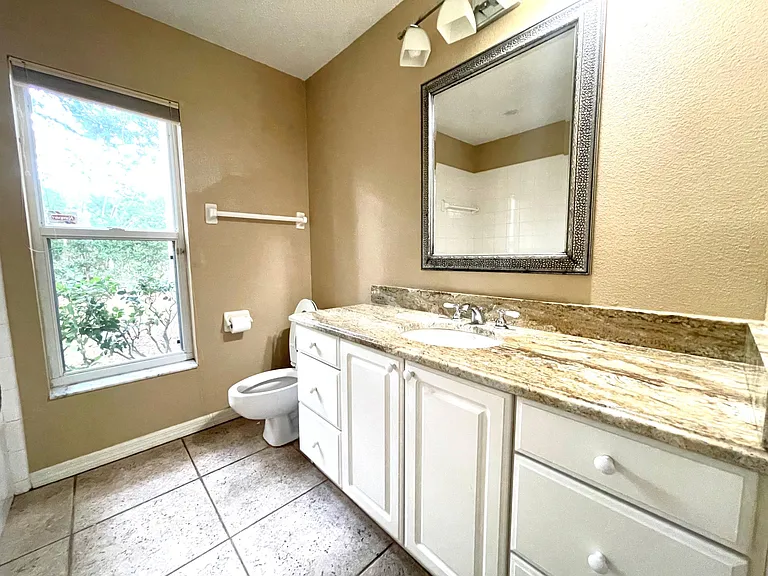 11915 Debary Ct — Photo 7