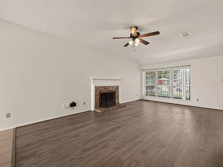 2423 Anthony Hay Ln — Photo 10