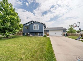 100 N Lily St, Worthing, SD 57077