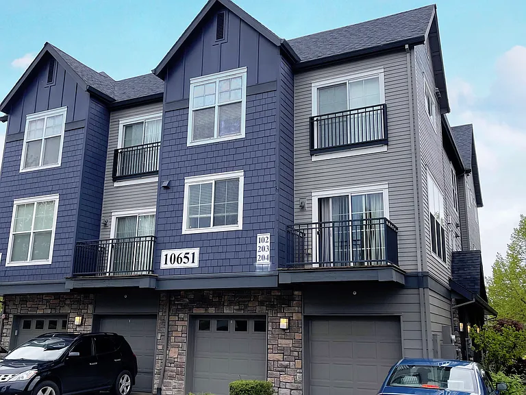 10651 NE Red Wing Way #203 — Photo 1