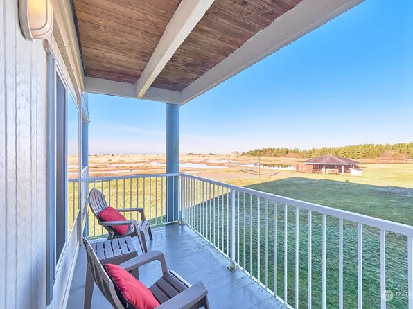 210 26th Street NW #214, Long Beach, WA 98631