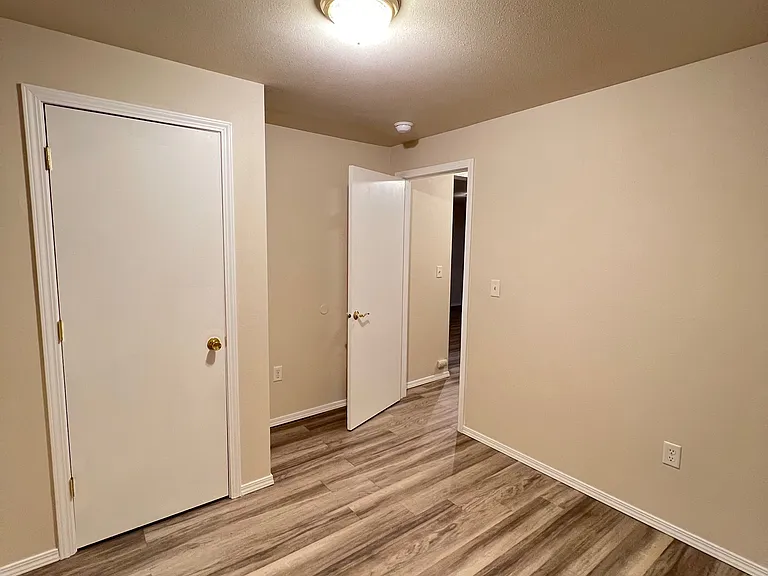 601 S Hatch St #B — Photo 11