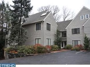 232 Church Rd APT 2C, Ardmore, PA 19003