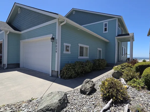29034 Vizcaino Ct, Gold Beach, OR 97444