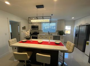 7839 Lena Ave, Canoga Park, CA 91304