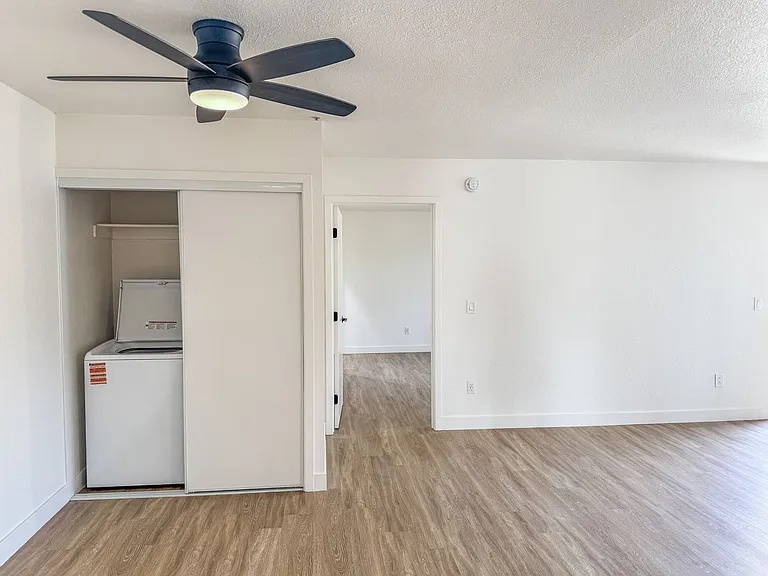 Sycamore Hills Village Apartments — Photo 30