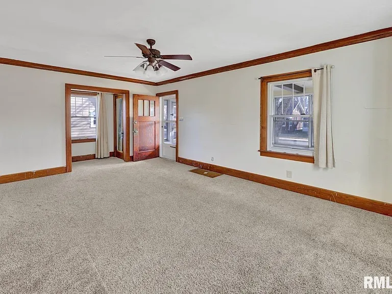 2601 W Kenwood Ave — Photo 7