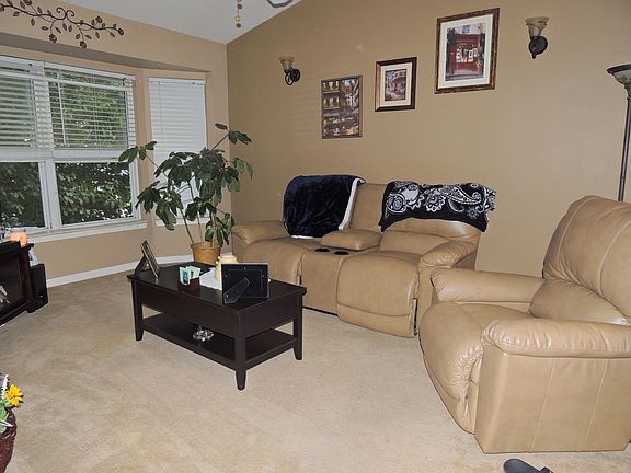 Open living rm