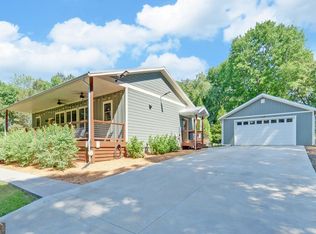 1943 Maddox Rd, Hoschton, GA 30548
