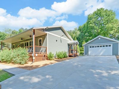 1943 Maddox Rd, Hoschton, GA, 30548