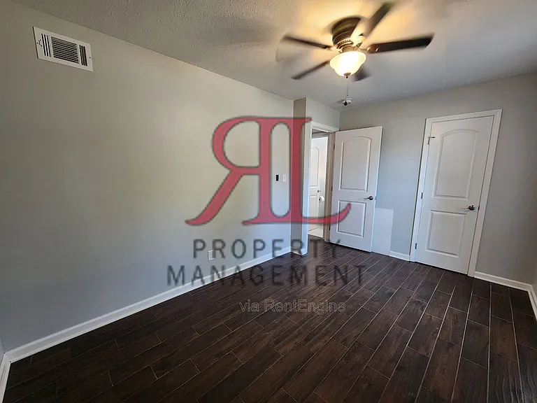 675 Riverview Dr #A-4 — Photo 13