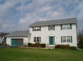 13 Valley Ct, Florida, NY 10921