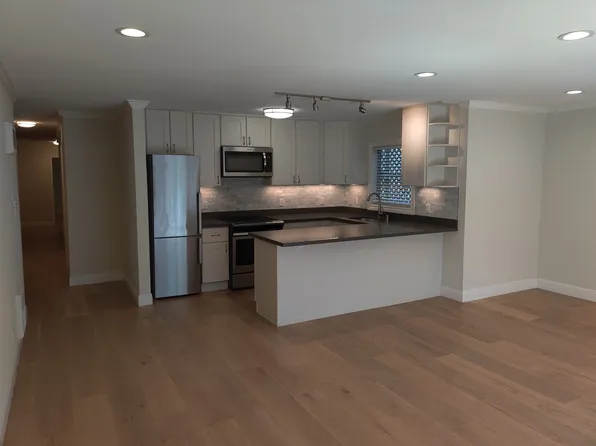 315 Hanover Ave APT 102, Oakland, CA 94606