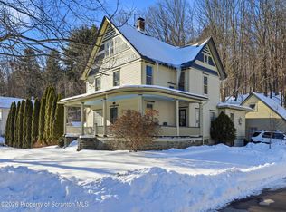 115 State St, Nicholson, PA 18446