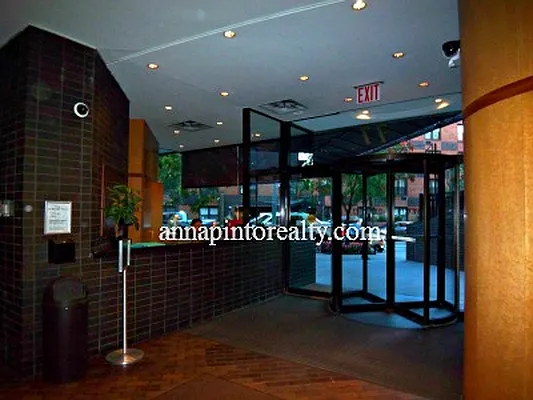 Sold by Anna Pinto Realty | media 22