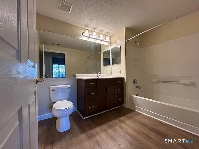 488 Bedford St #423 — Photo 15
