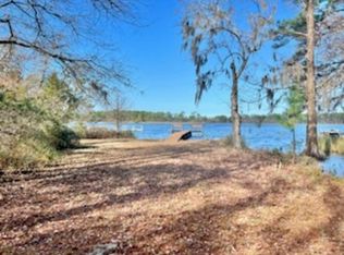 131 Basin St, Freeport, FL 32439