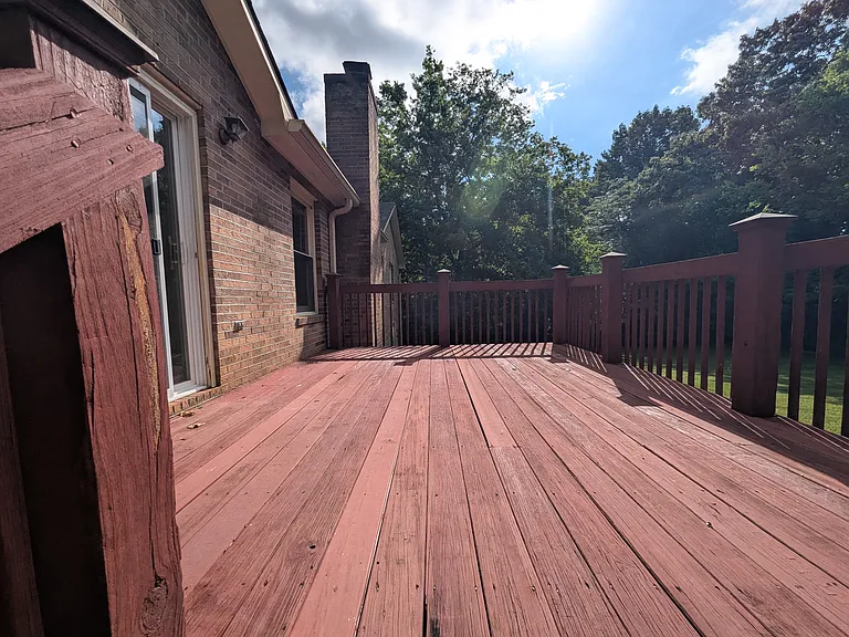 210 Wells Fargo Dr — Photo 26
