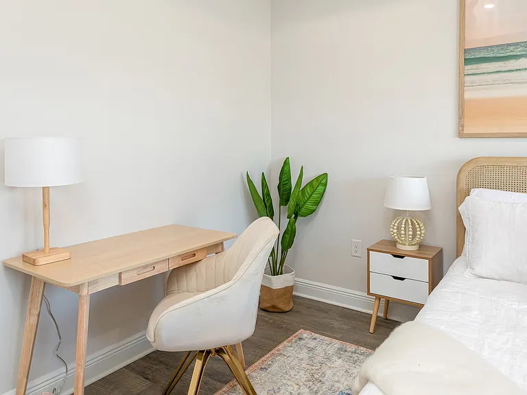 Owners suite| Desk for remote work