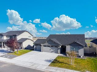 6201 Curlew Ln, Pasco, WA 99301