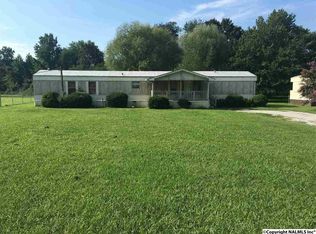 1824 Bobo Section Rd, Hazel Green, AL 35750