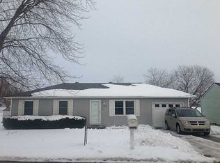 179 Schaefer Dr, Hope, IN 47246