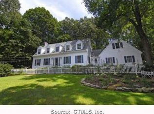 14 Bittersweet Dr, Gales Ferry, CT 06335