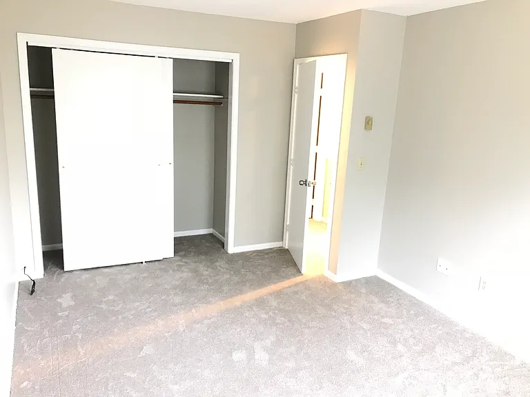 497 Scott Rd #11 — Photo 5
