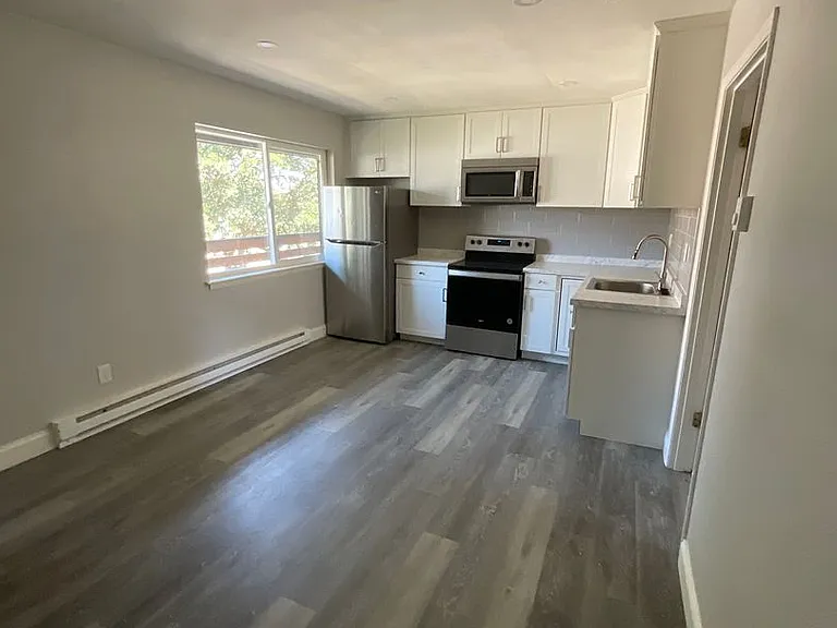 2915 Pleasant Ave — Photo 6