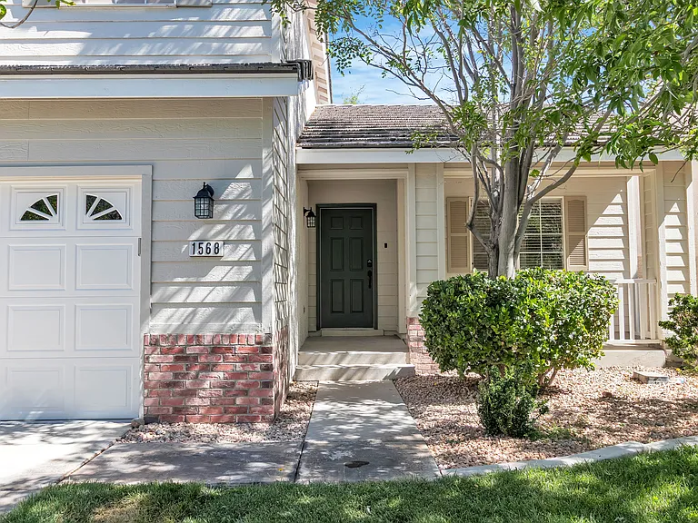 1568 Lamplight Village Ln — Photo 4