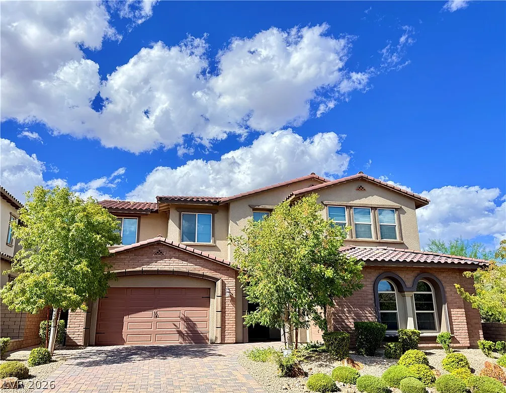 5 bed, 5.5 bath, 4233 sqft, $6,950 — Photo 1